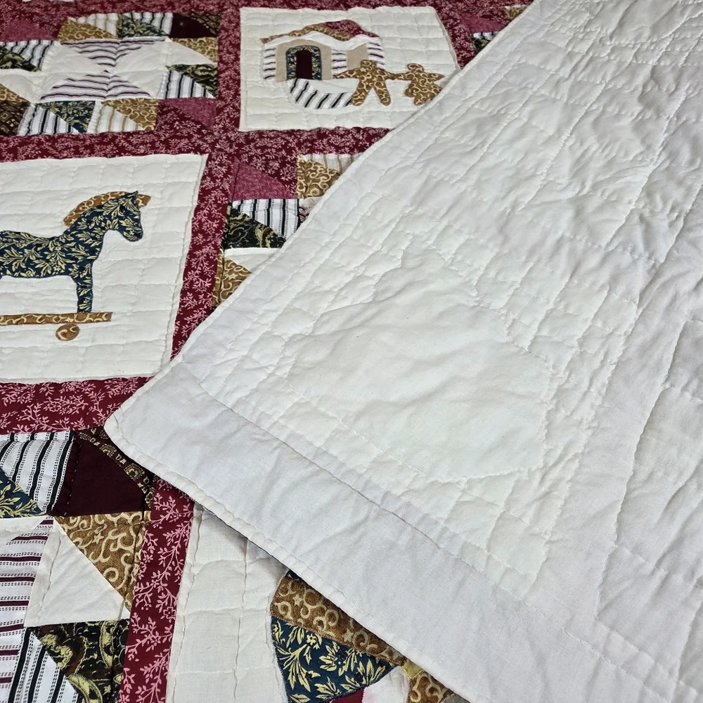 Christmas Handmade Quilt Throw 66”x 88” Red Green Patchwork